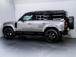 Land Rover Defender 110 D350 X-Dynamic HSE - Image 5