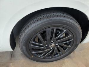 Toyota Vitz 1.0 XR manual - Image 11