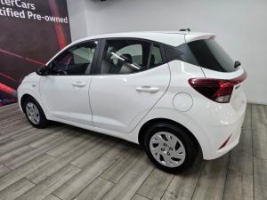 Hyundai Grand i10 1.0 Premium hatch - Image 14