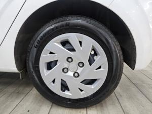 Hyundai Grand i10 1.0 Premium hatch - Image 4