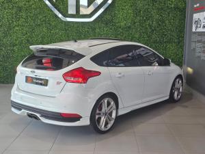 Ford Focus ST 3 - Image 4