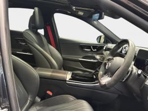 Mercedes-Benz C-Class C63 S - Image 12