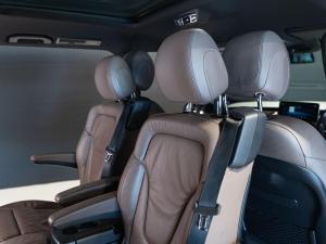 Mercedes-Benz V-Class V300d Avantgarde - Image 11