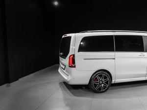 Mercedes-Benz V-Class V250d AMG Line - Image 27