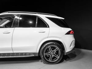 Mercedes-Benz GLE GLE300d 4Matic - Image 4