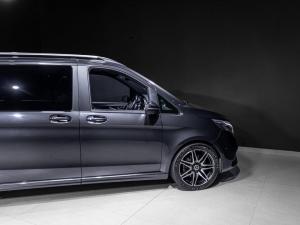 Mercedes-Benz V-Class V300d Avantgarde - Image 24