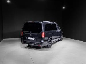 Mercedes-Benz V-Class V300d Avantgarde - Image 26