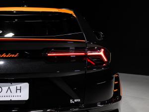 Lamborghini Urus S - Image 26