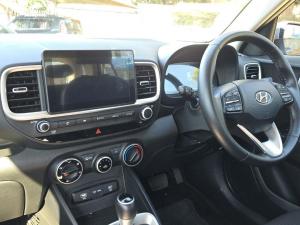 Hyundai Venue 1.0T Fluid auto - Image 8