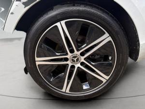 Mercedes-Benz A-Class A200d sedan AMG Line - Image 16