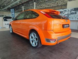 Ford Focus ST 3-door - Image 3