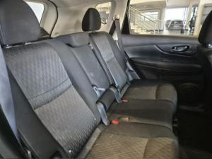 Nissan X-Trail 2.5 4x4 Acenta Tech - Image 15