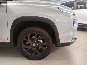 Toyota Urban Cruiser 1.5 XR manual - Image 11