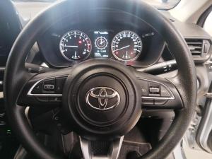 Toyota Urban Cruiser 1.5 XR manual - Image 12