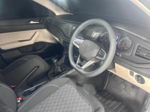 Volkswagen Polo sedan 1.6 manual - Image 5