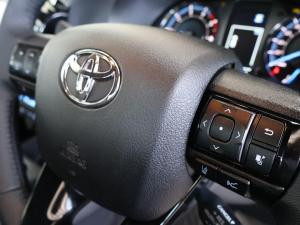 Toyota Hilux 2.8GD-6 double cab Legend auto - Image 16