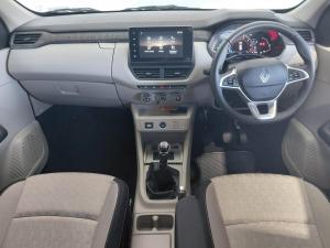 Renault Triber 1.0 Iconic manual - Image 13