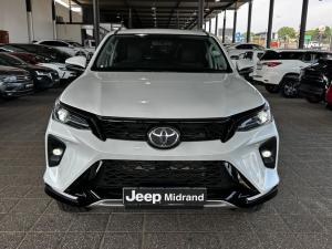 Toyota Fortuner 2.4GD-6 4x4 - Image 2