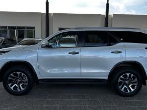 Toyota Fortuner 2.4GD-6 4x4 - Image 6