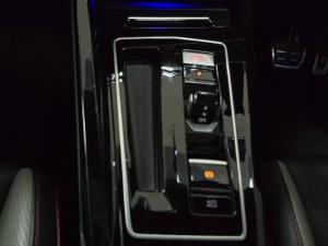 Volkswagen Golf GTI - Image 13