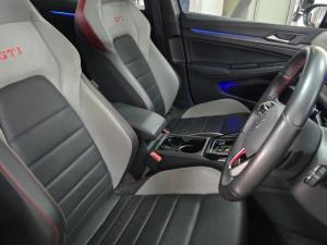 Volkswagen Golf GTI - Image 17