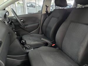 Volkswagen Polo Vivo hatch 1.6 Comfortline auto - Image 13
