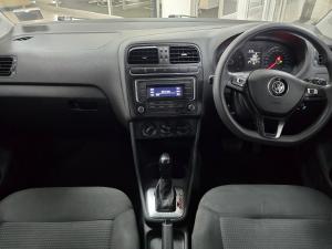 Volkswagen Polo Vivo hatch 1.6 Comfortline auto - Image 2