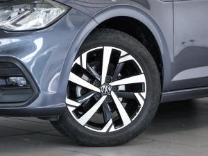 Volkswagen Polo hatch 1.0TSI Life manual - Image 3