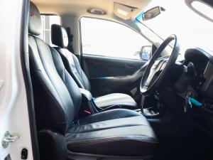 Isuzu D-Max 250 double cab X-Rider auto - Image 7
