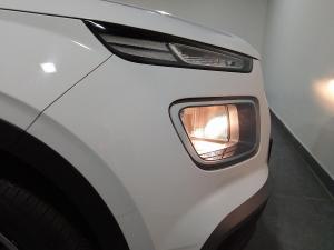 Hyundai Venue 1.0T Motion auto - Image 5