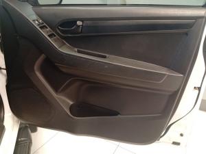Isuzu D-Max 250 double cab Hi-Ride - Image 21