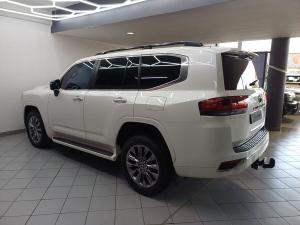 Toyota Land Cruiser 300 3.3D ZX - Image 13