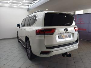 Toyota Land Cruiser 300 3.3D ZX - Image 14
