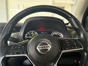 Nissan Navara 2.5DDTi double cab LE Plus - Image 12