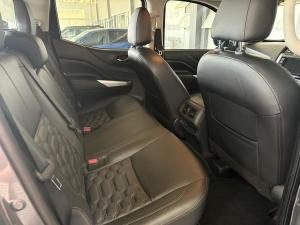 Nissan Navara 2.5DDTi double cab LE Plus - Image 13