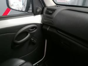 Mahindra Pik Up 2.2CRDe single cab S4 (aircon) - Image 26