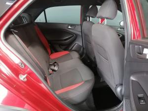 Hyundai i20 Active 1.4 Fluid - Image 15