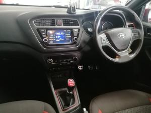 Hyundai i20 Active 1.4 Fluid - Image 21