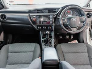 Toyota Corolla Quest 1.8 Plus manual - Image 6