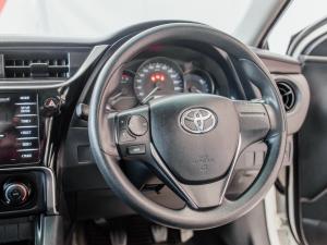 Toyota Corolla Quest 1.8 Plus manual - Image 8