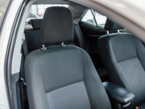 Toyota Corolla Quest 1.8 Plus manual - Image 11