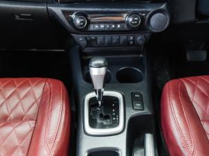 Toyota Hilux 2.8GD-6 double cab Raider auto - Image 9