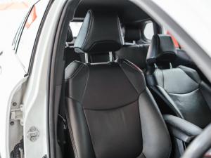 Toyota Corolla Cross 1.8 XR - Image 11