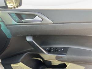 Volkswagen Polo hatch 1.0TSI Comfortline auto - Image 20