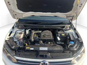 Volkswagen Polo hatch 1.0TSI Comfortline auto - Image 9