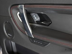 Land Rover Discovery Sport P300e R-Dynamic SE - Image 28