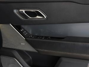 Land Rover Range Rover Velar D240 SE - Image 29