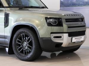 Land Rover Defender 110 D250 SE - Image 19