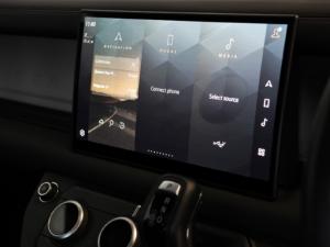 Land Rover Defender 110 D250 SE - Image 22