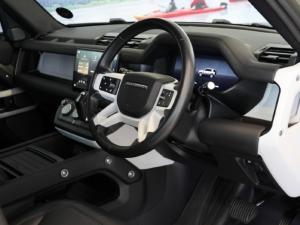 Land Rover Defender 110 D250 SE - Image 23